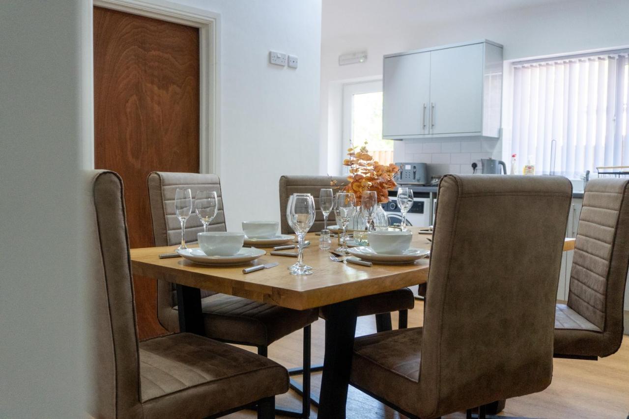 Heartland House, 7 Spacious Bedrooms Sleeps 4 Plus, Near Nec, Jlr,Bhx 버밍엄 외부 사진