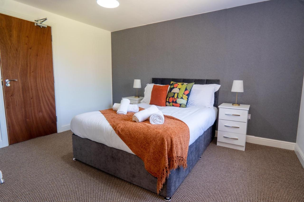 Heartland House, 7 Spacious Bedrooms Sleeps 4 Plus, Near Nec, Jlr,Bhx 버밍엄 외부 사진
