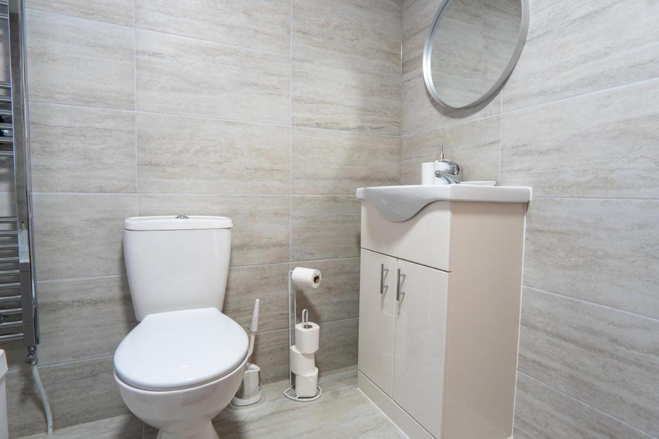 Heartland House, 7 Spacious Bedrooms Sleeps 4 Plus, Near Nec, Jlr,Bhx 버밍엄 외부 사진