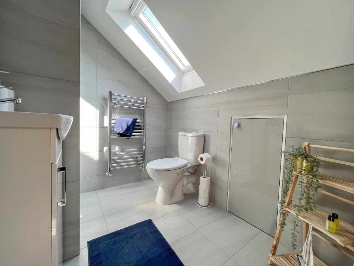 Heartland House, 7 Spacious Bedrooms Sleeps 4 Plus, Near Nec, Jlr,Bhx 버밍엄 외부 사진